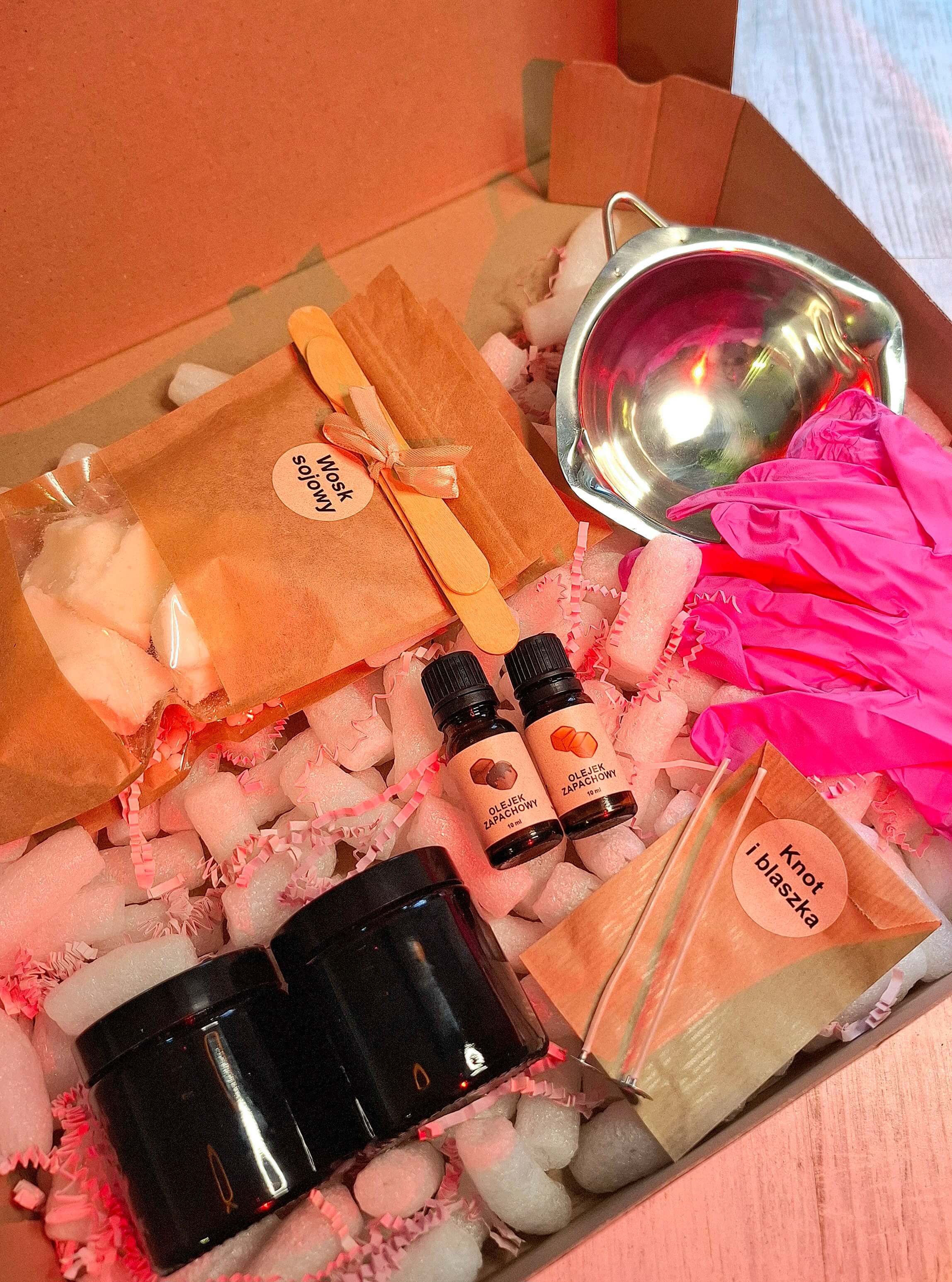 Zestaw DIY do świec sojowych dla początkujących - wosk sojowy, olejki zapachowe, knoty i pojemniki