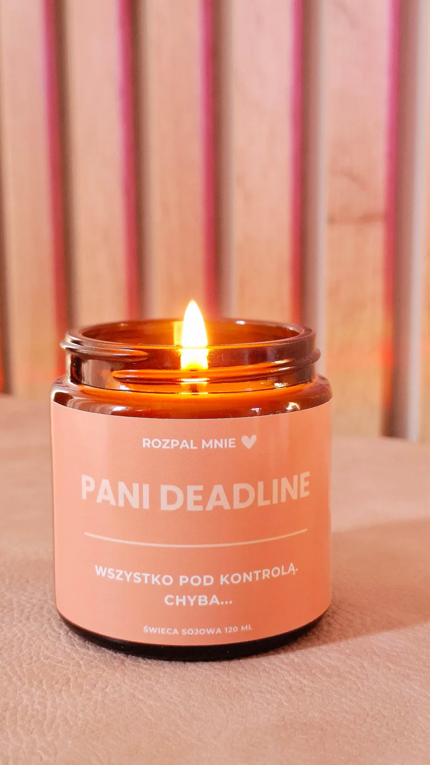 Świeca sojowa Pani Deadline