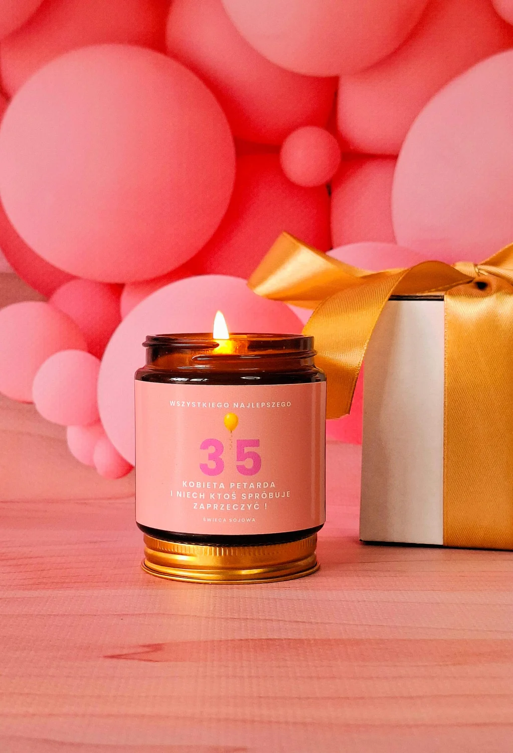 Świeca sojowa na 35 urodziny dla kobiety - prezent zapach prosecco
